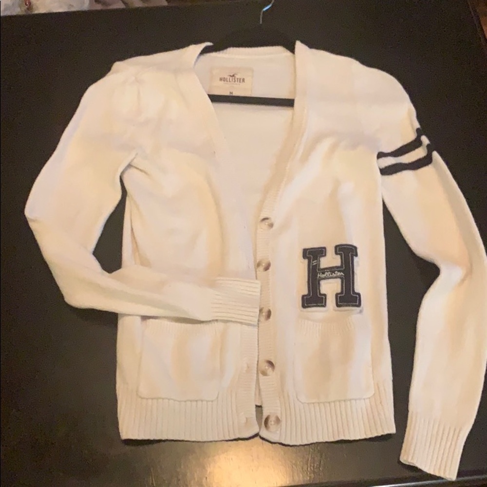 Hollister sweater